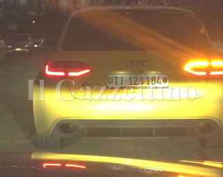 Illustration for article titled Robbers escape in a yellow RS4 at 168mph in the wrong direction on a highway